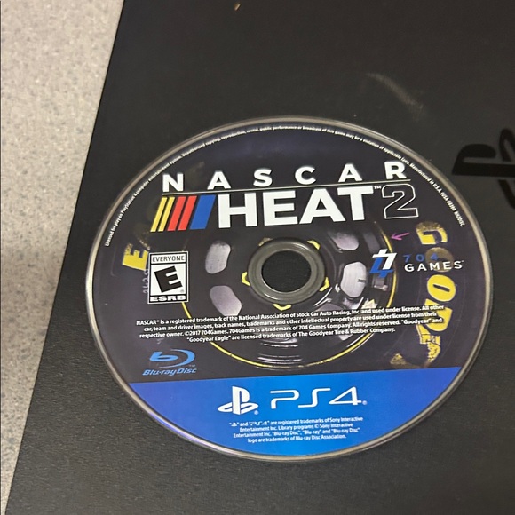Sony PS4 Console with NASCAR Heat 2 works No Controllers $15 on Amazon(1)$20(2) - Picture 2 of 6